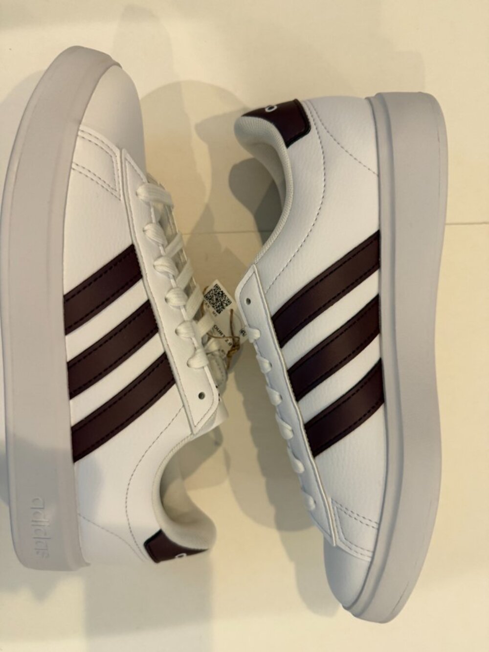 Adidas Grand Court 2.0 Cloud White /Brown /Aurora Met. Athletic Sneaker size 9 - Picture 7 of 9